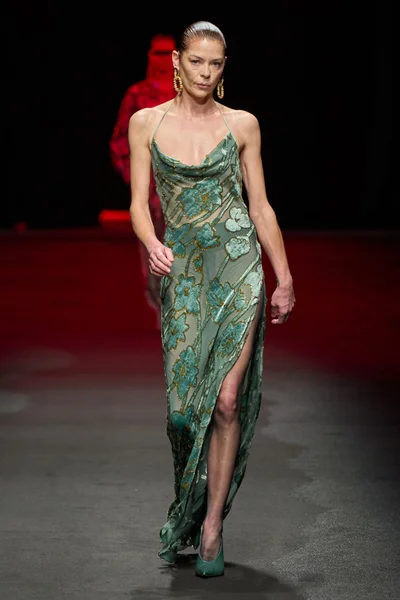 Look 36